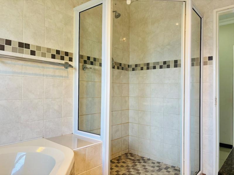 3 Bedroom Property for Sale in Langenhovenpark Free State